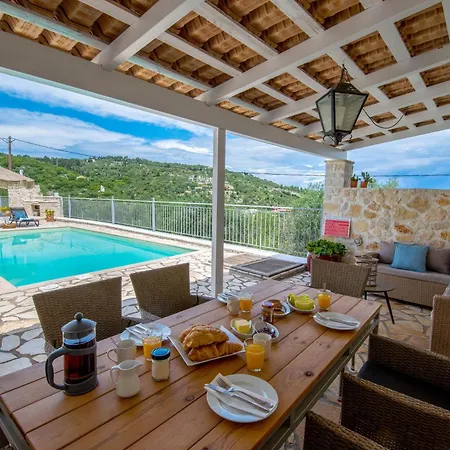 Bettie Sea Views & Sunrise 3br W Pool & Privacy Vila *