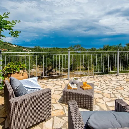 Bettie Sea Views & Sunrise 3br W Pool & Privacy Vila Gaios